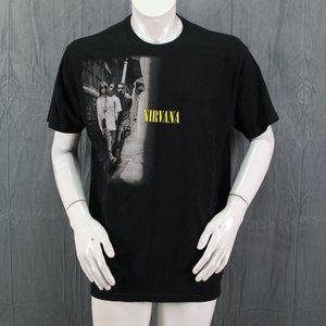 Nirvana Shirt - Classic Brick Wall Photo Graphic - Men's Extra Large